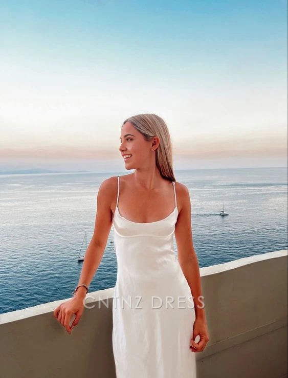 Wholesa Beach Simple Spaghetti Straps White formal dresses Bridesmaid Dresses evening gown Prom Dress