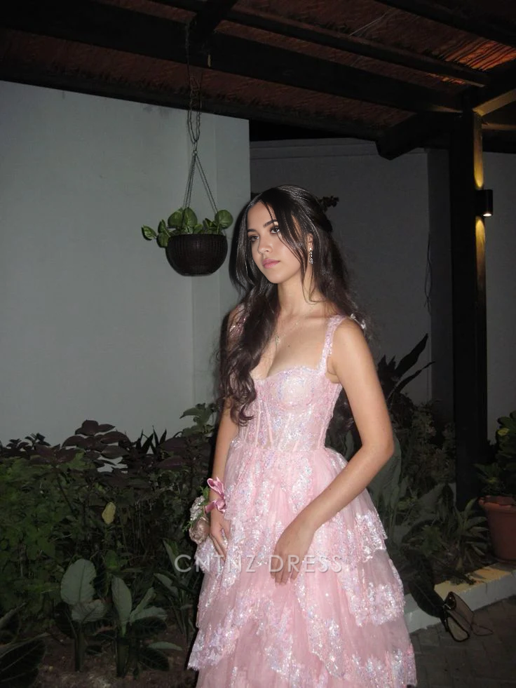 Wholesa A-Line Appliques Pretty Pink Lace Tiered Long formal dresses Bridesmaid Dresses evening gown Prom Dress