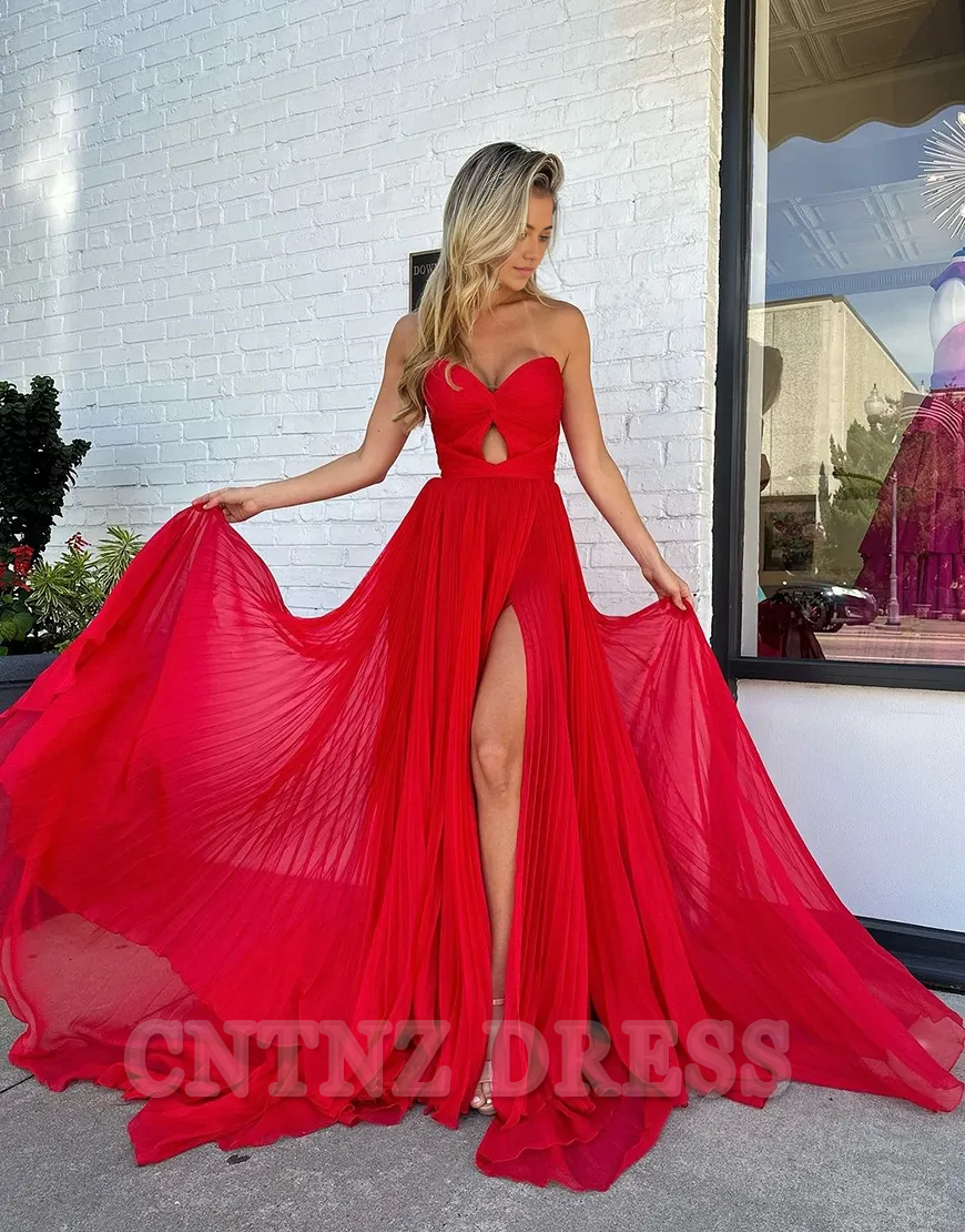 Wholesa A-Line Strapless Pleats Tulle Red Long formal dresses evening gown Prom Dress with Slit