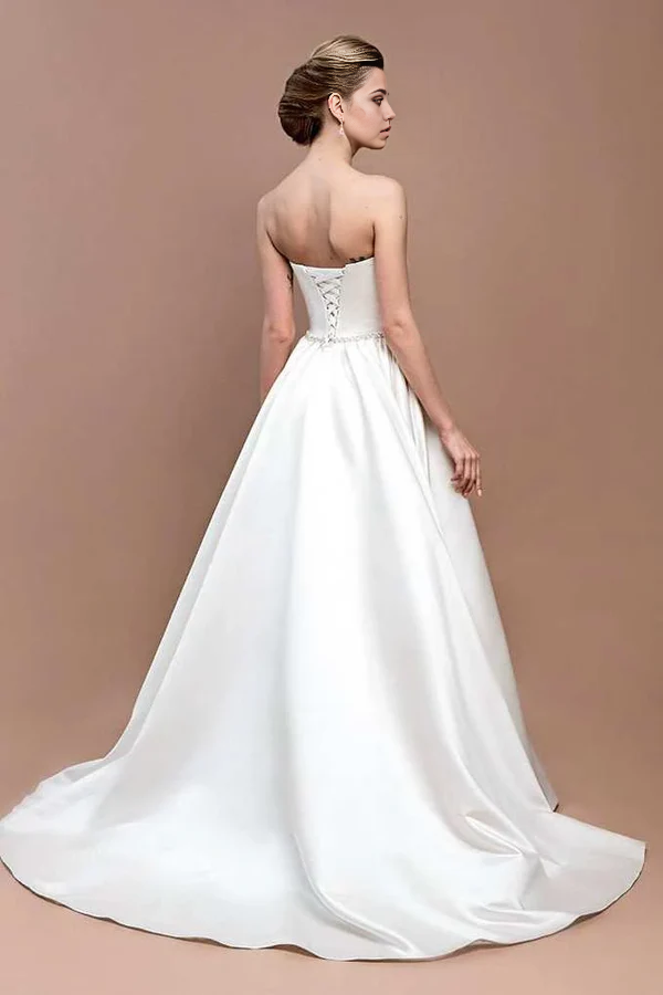 Wholesa A-line Jewel Strapless Satin Lace Lace-Up Corset Back Wedding Dress