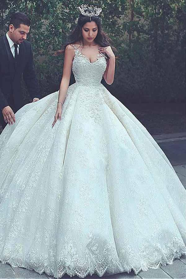 Wholesa A-line V-neck Neckline Ball Gown Wedding Dresses With Lace Appliques
