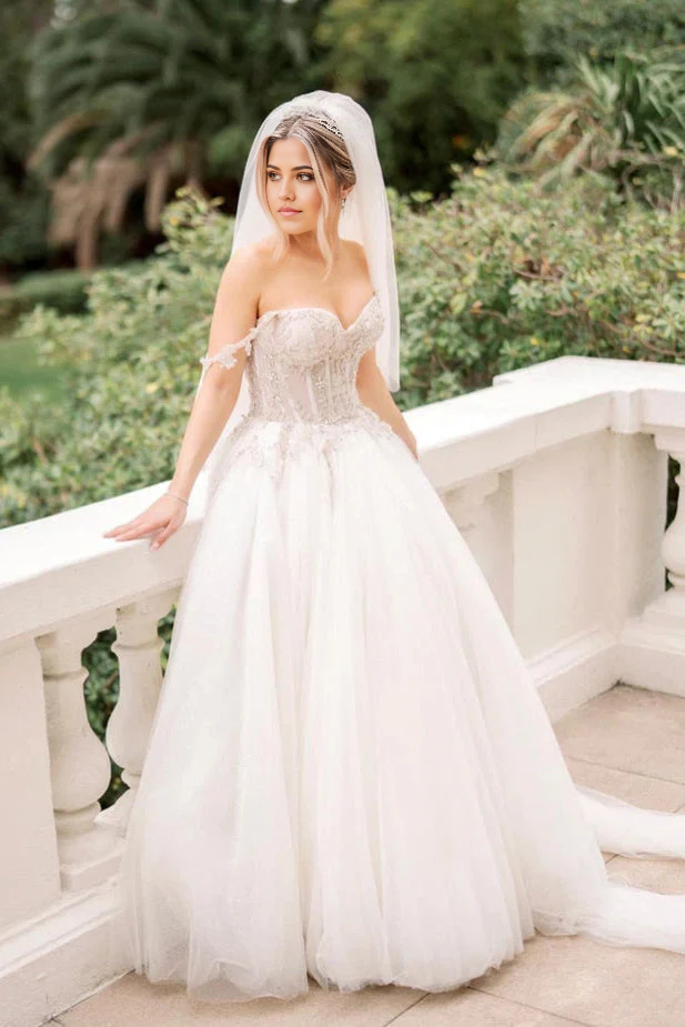 Wholesa A Line Sweetheart Tulle formal dresses Wedding Dresses with Beading