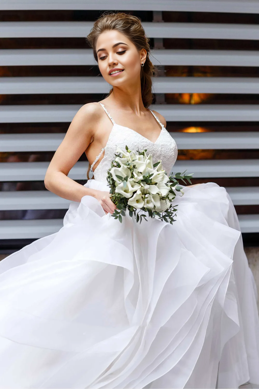 Wholesa A-line Spaghetti Layered Wedding Dress With Lace Top