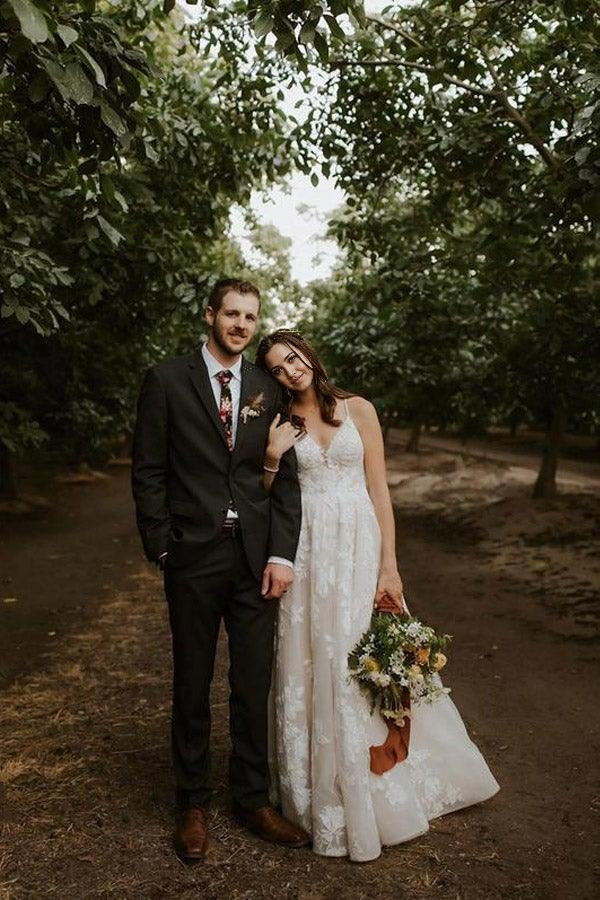 Wholesa A-line V-Neck Elegant Appliqued Straps Backless Wedding Dresses