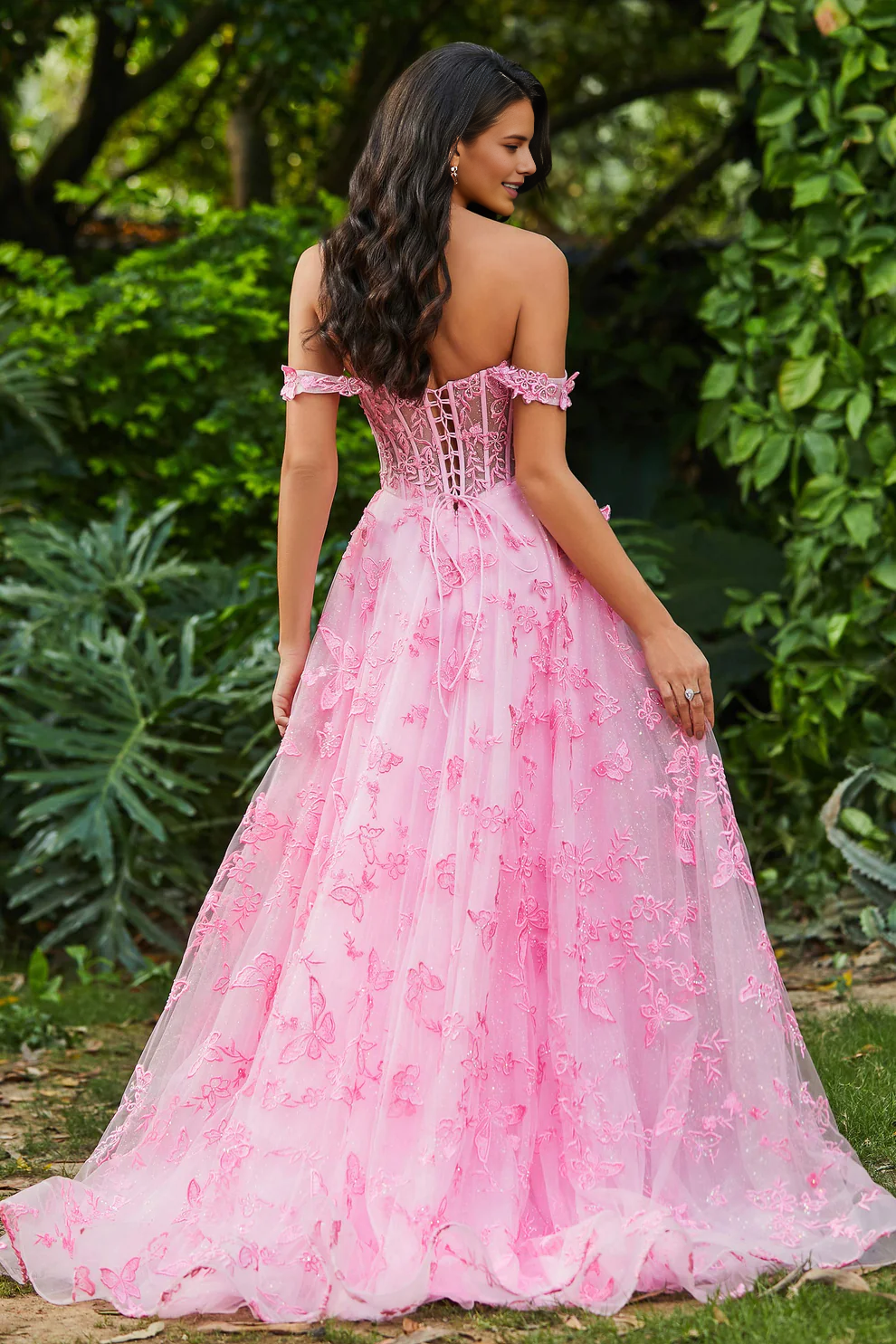 Exquisite A-Line Off Shoulder Sweetheart Neckline Sleeveless Butterfly Applique Backless Sweep Train Gown With Slit Romantic Party Dress Hot Sale Prom Dresses