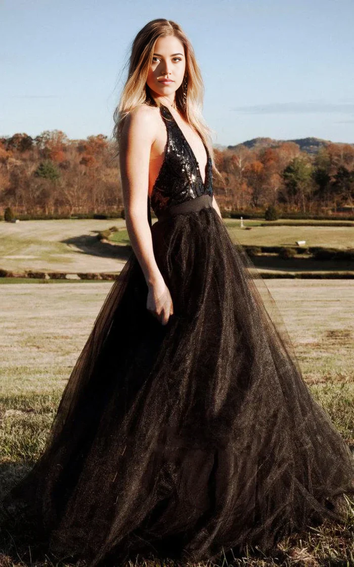 Wholesa Halter Backless Sexy Tulle Sleeveless Wedding Dress with Sequins