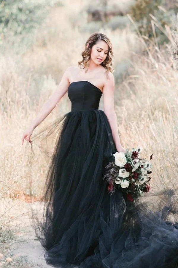 Wholesa A-Line Gothic Black Sleeveless Wedding Dresses With Train