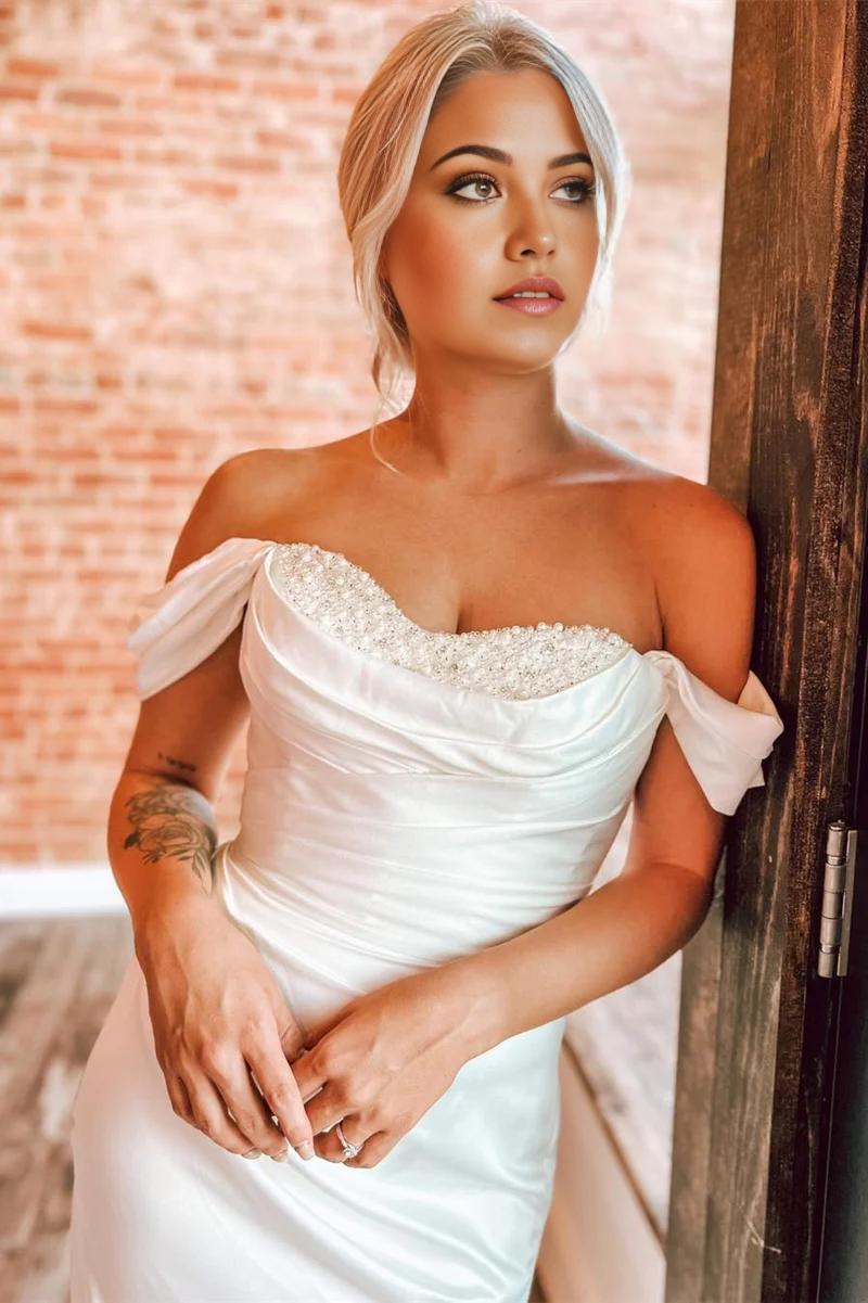 Wholesa Mermaid Off-the-Shoulder Pearls Long Wedding Dress