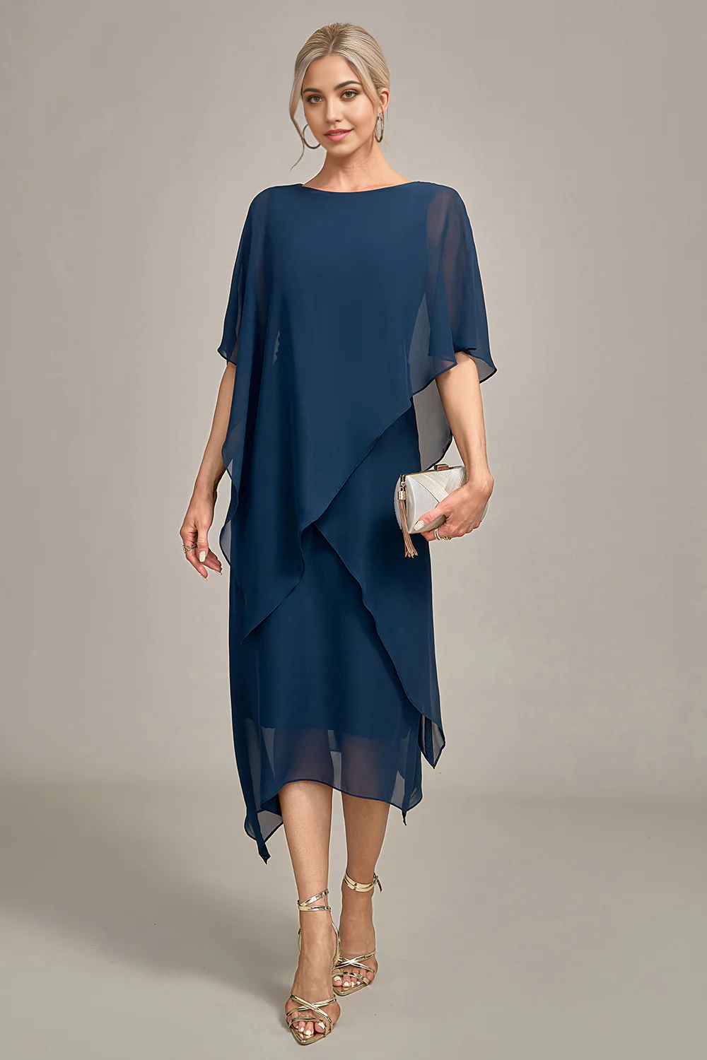 Wholesa A-line Chiffon Scoop Neck Mother of the Bride Dress
