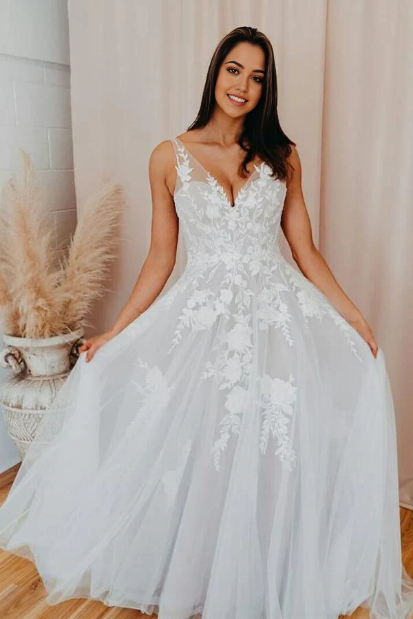 Wholesa A-line V Neck Tulle Lace Appliques Romantic Bridal Gown Wedding Dress