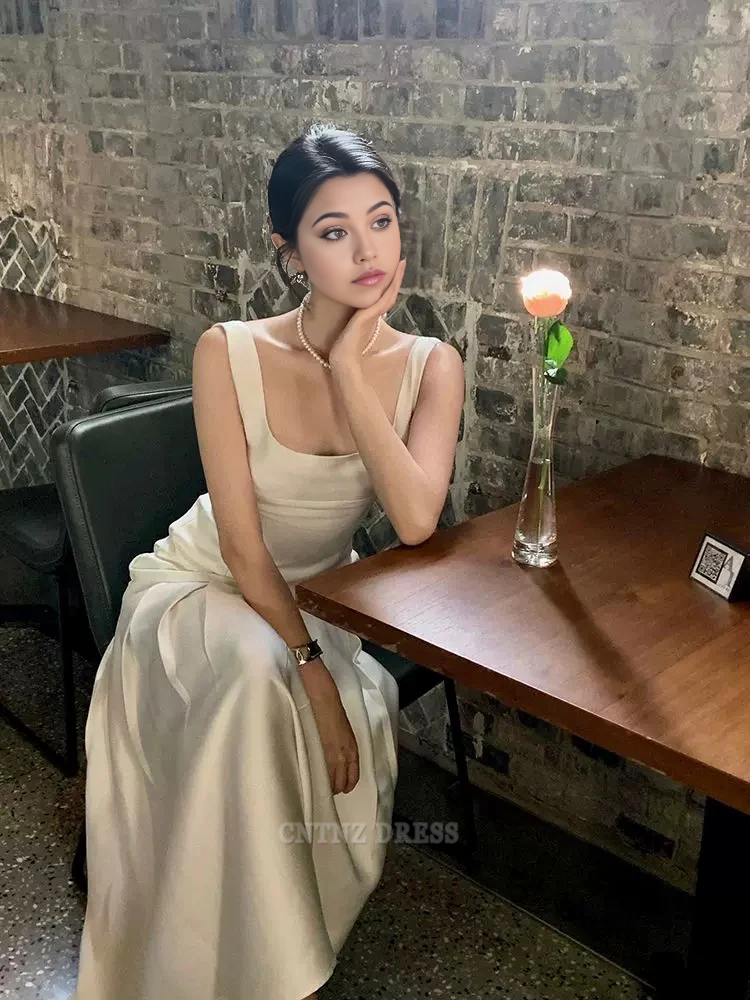 Wholesa Mermaid Square Neckline Vintage White Sleeveless Satin formal dresses Bridesmaid Dresses evening gown Prom Dress