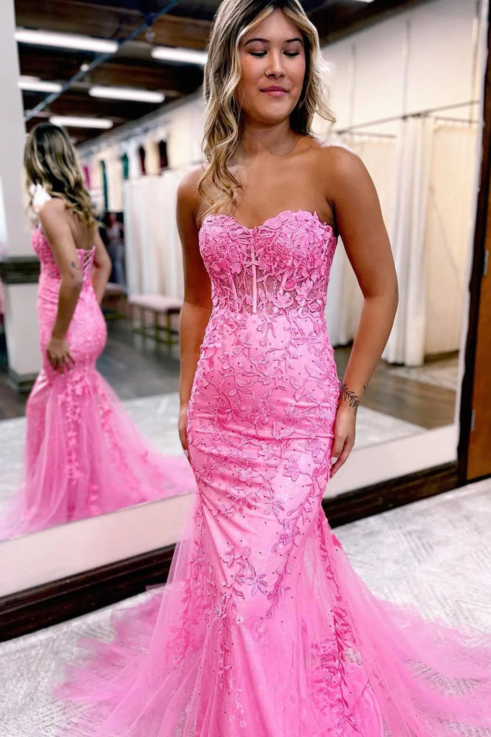 Wholesa Mermaid Sweetheart Lace-Up Appliques Long Prom Dress