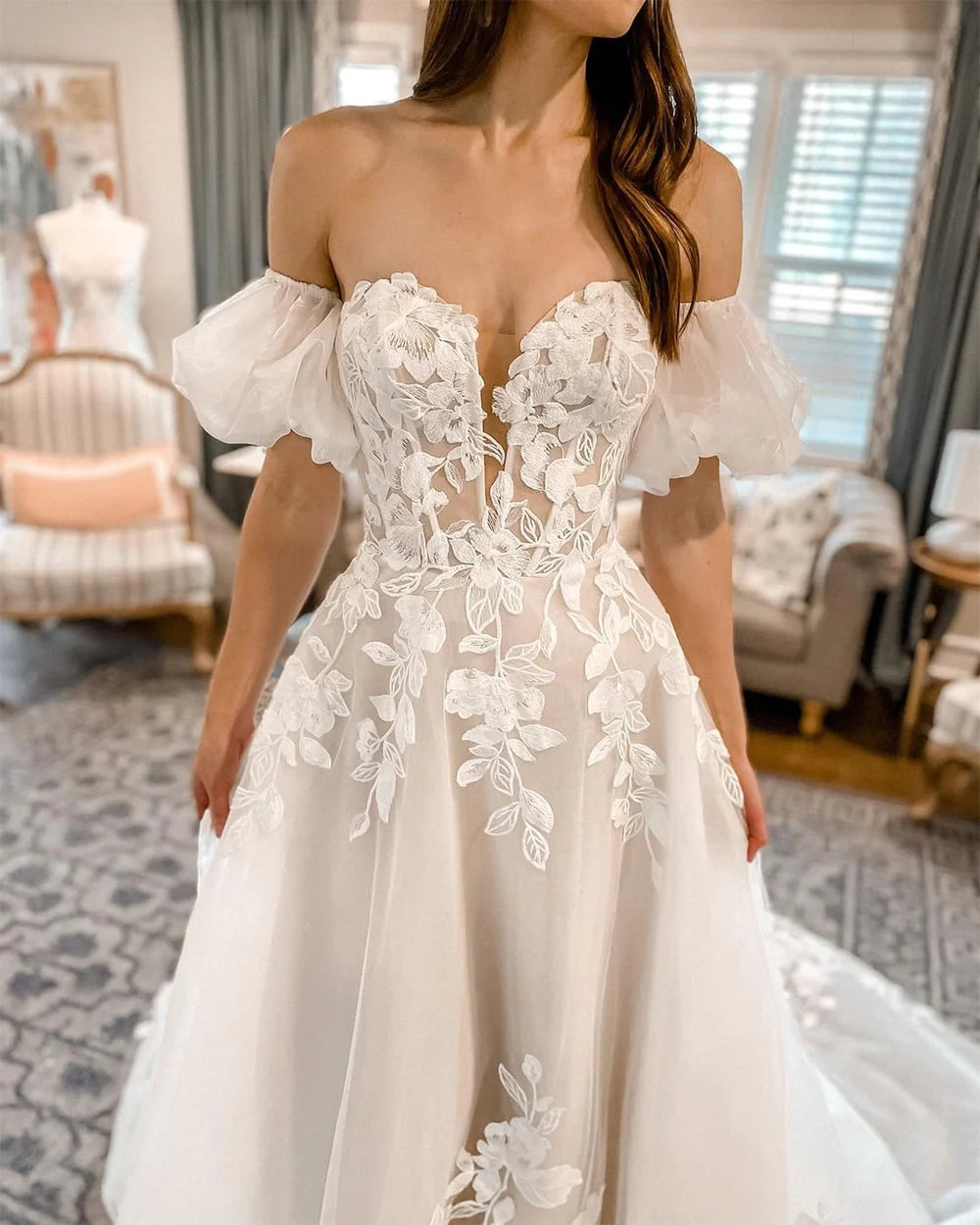 Wholesa A Line Sweetheart Cute Tulle Wedding Dresses with Lace