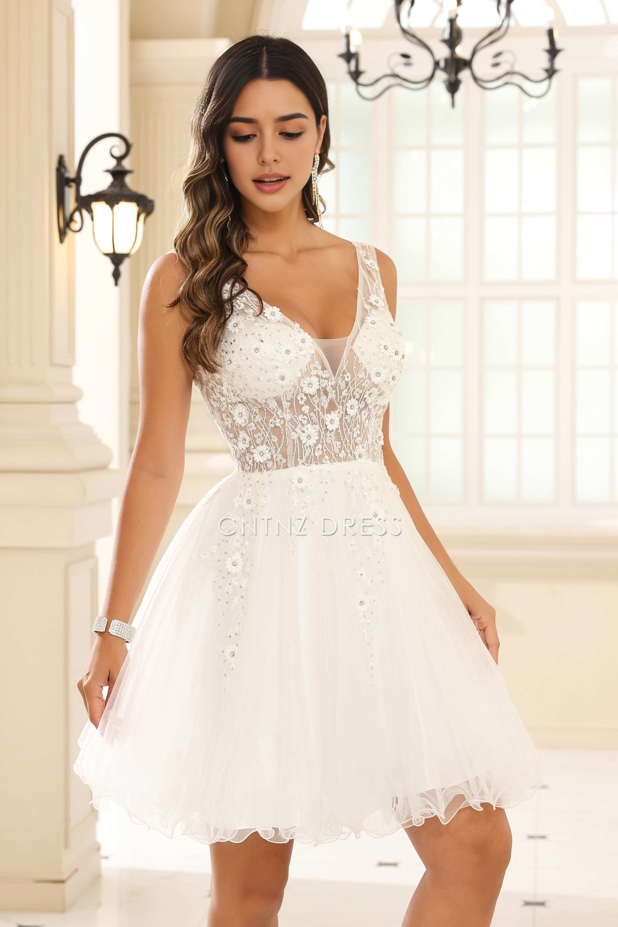 CNTNZ DRESS Exquisite A-line V-neck Sleeveless Applique Tulle Romantic Mini Dress Hot Sale Homecoming Dress