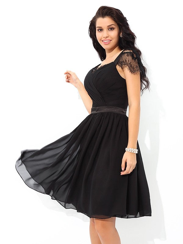 Wholesa  A-Line/Princess Straps Pleats Sleeveless Short Chiffon Cocktail Dresses