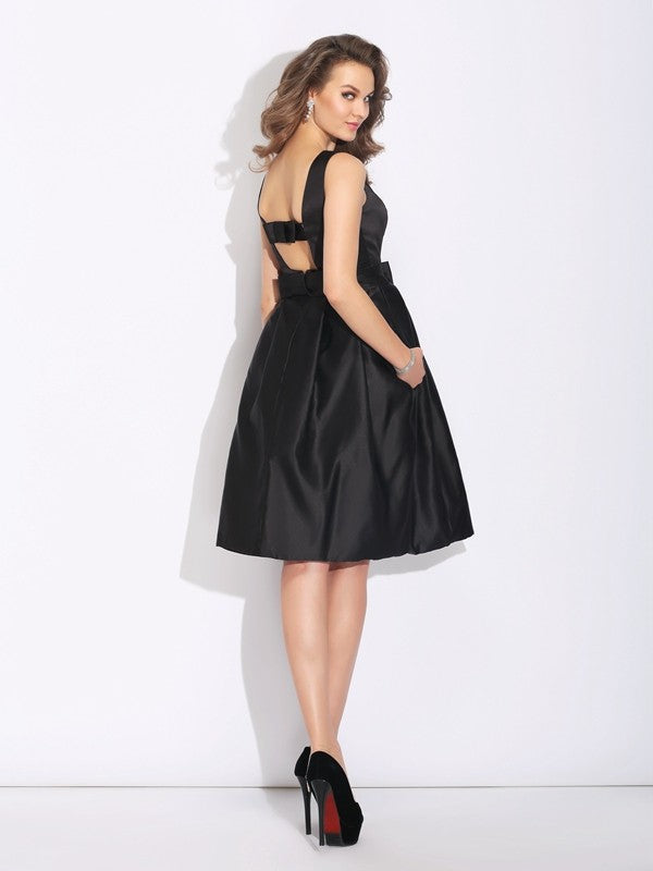 Wholesa  A-Line/Princess Bateau Bowknot Sleeveless Short Satin Dresses