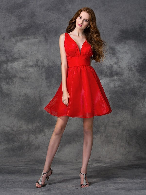 Wholesa  A-line/Princess V-neck Sash/Ribbon/Belt Sleeveless Short Organza Cocktail Dresses