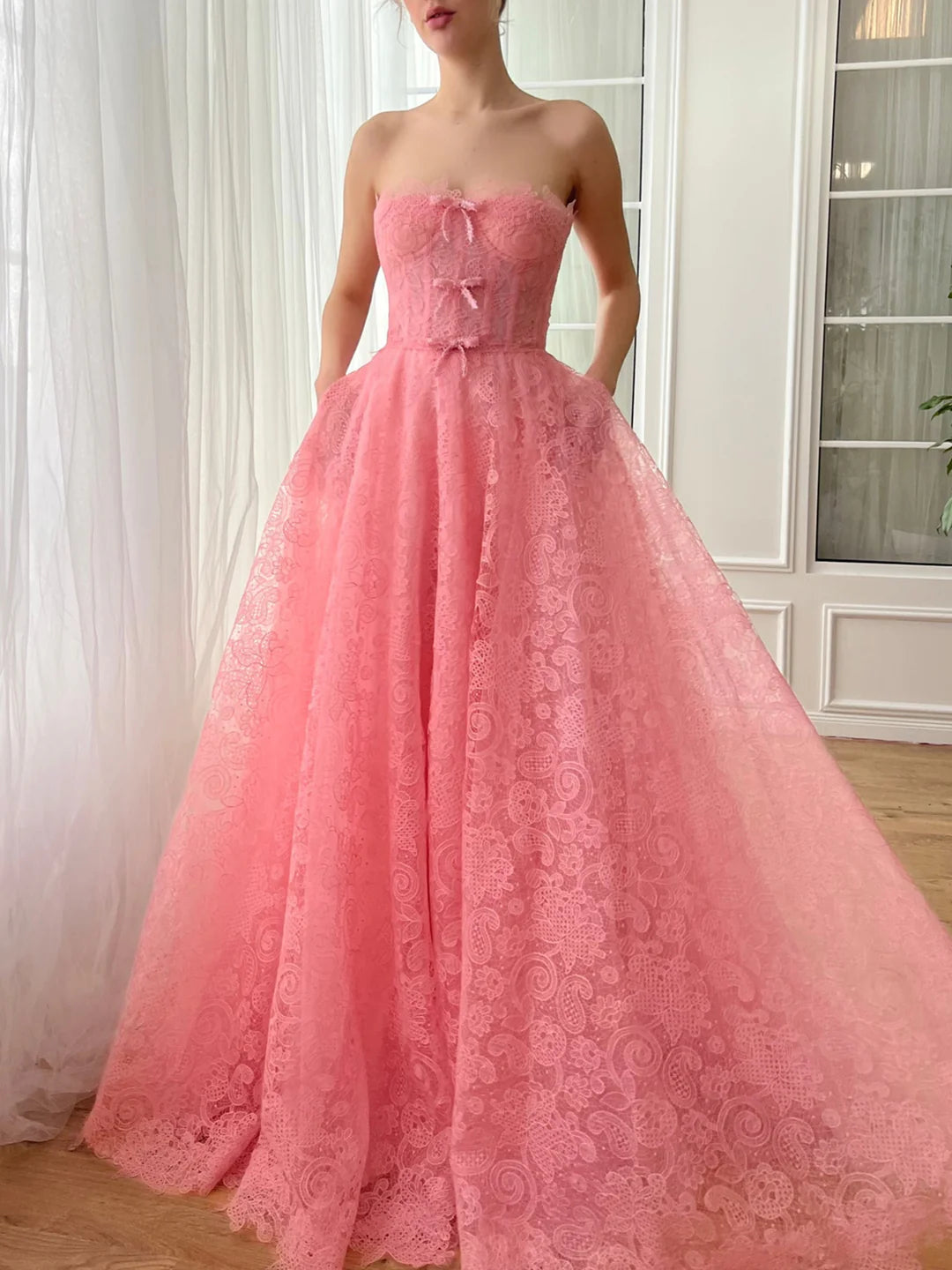 Wholesa A-Line Sweetheart Strapless Floor-Length Prom Dress