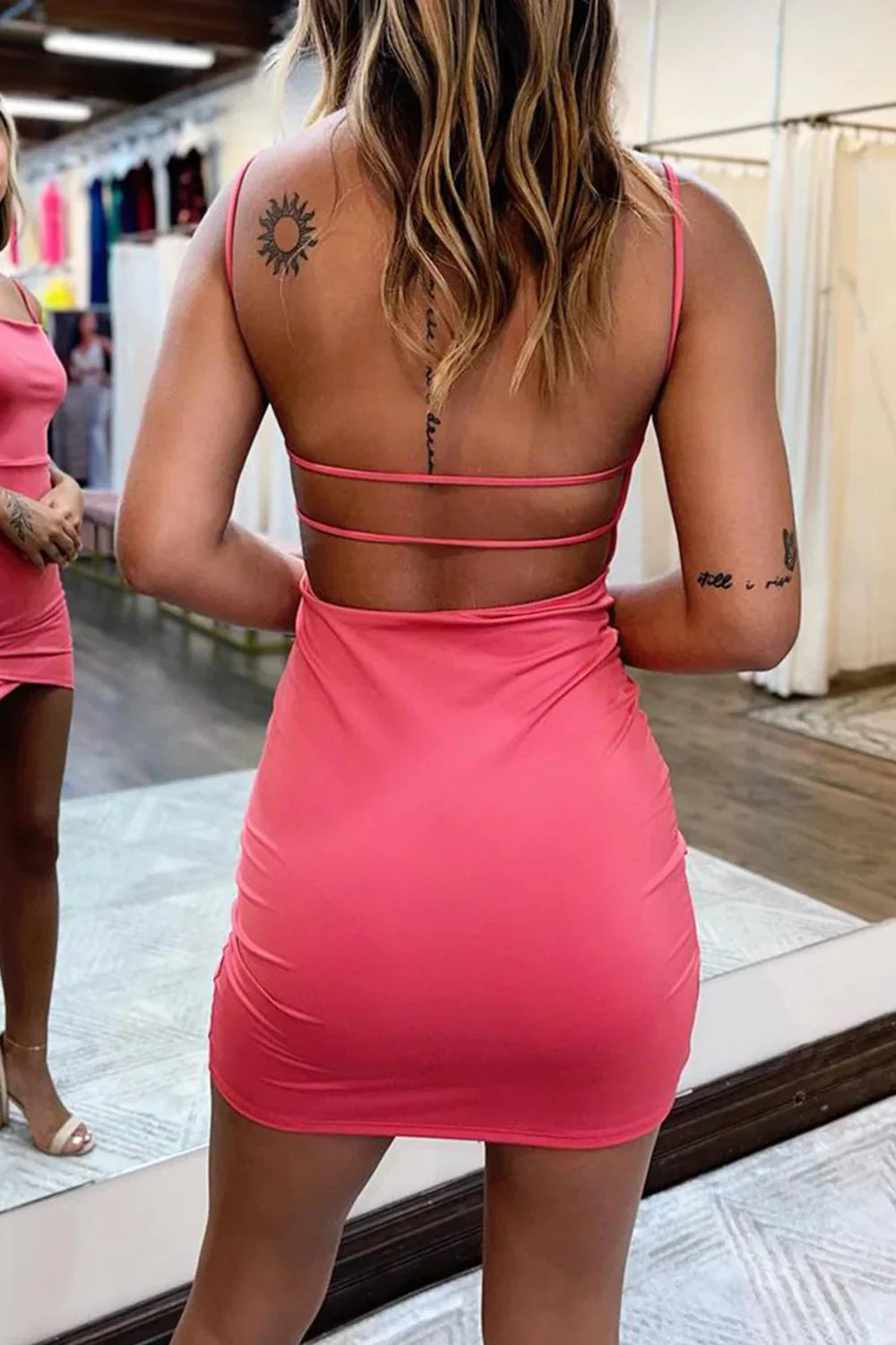 Wholesa Simple Open Back Tight Short Party Dress Homecoming Dresses