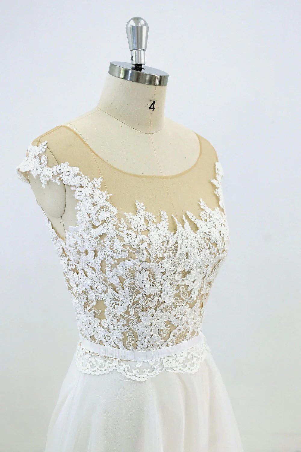 Wholesa Round Neck Lace Tulle Long Wedding Dresses