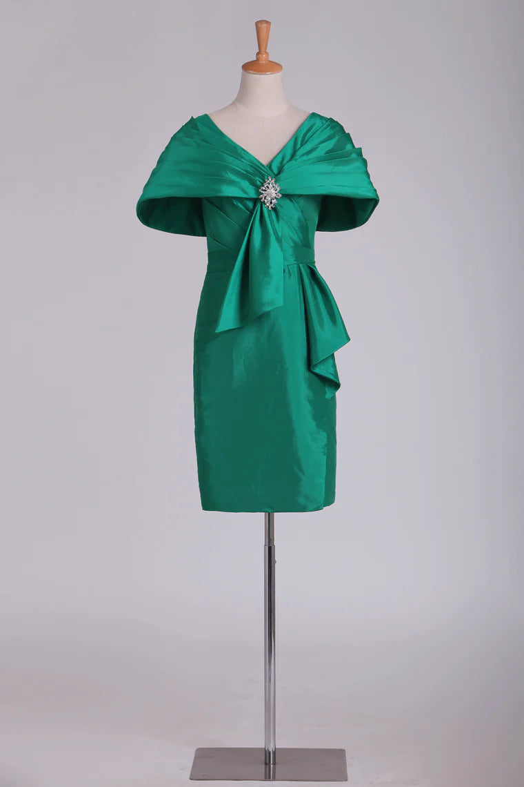 Wholesa Sheath/Cloumn V Neck Knee Length Mother Of The Bride Dress