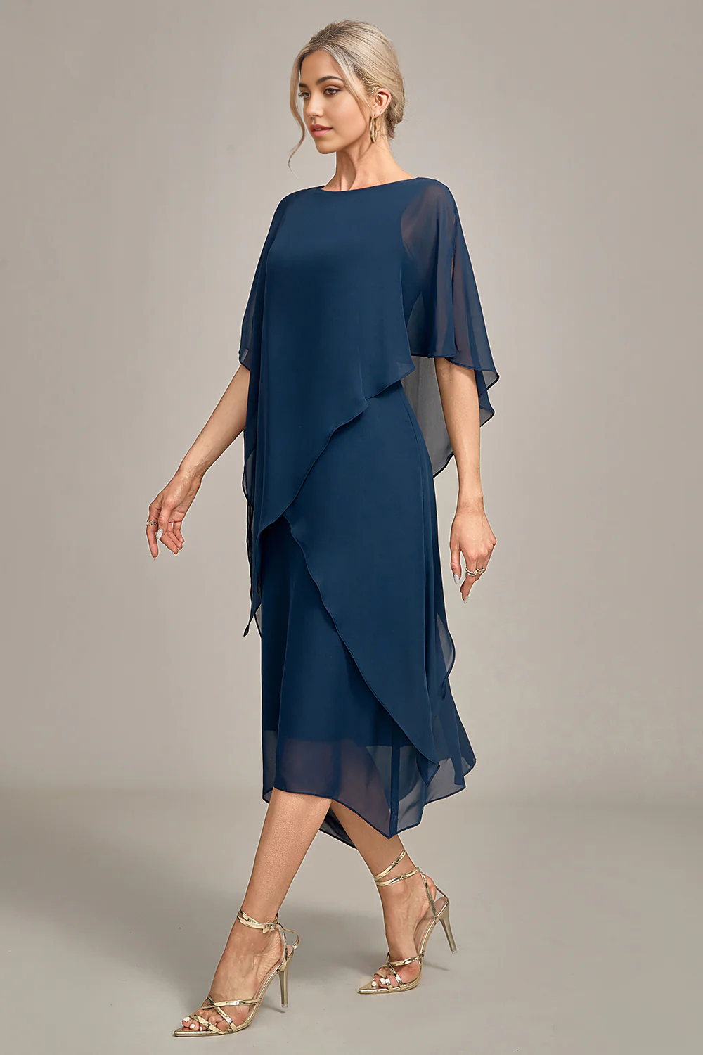 Wholesa A-line Chiffon Scoop Neck Mother of the Bride Dress