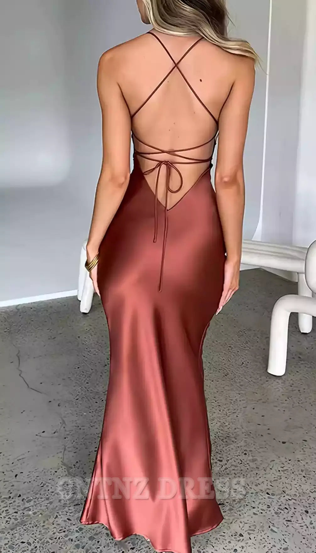 Wholesa Elegant Spaghetti Straps Satin Backless Sexy formal dresses Bridesmaid Dresses evening gown Prom Dress