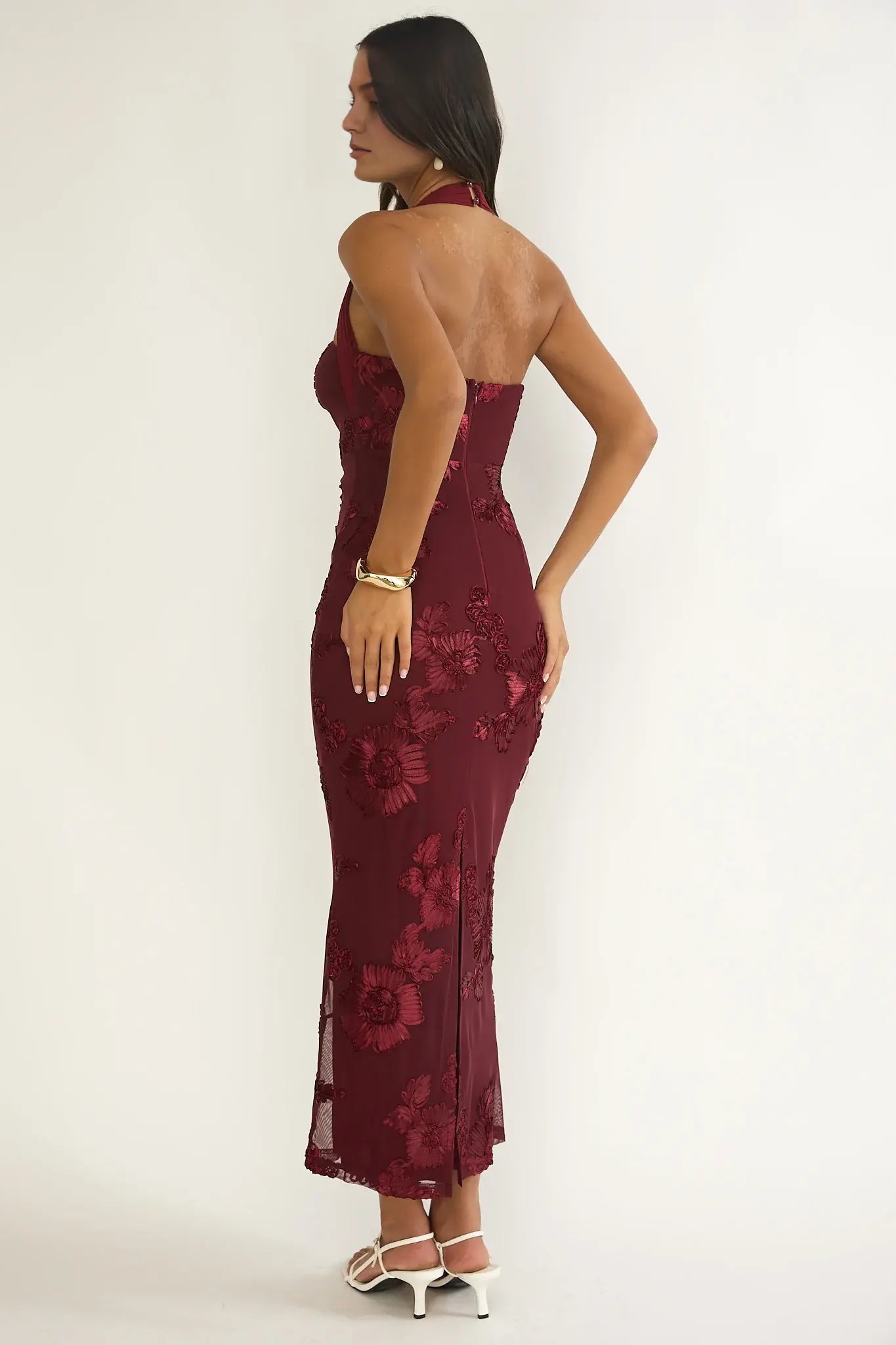 Exquisite Mermaid Halter Neck Embroidery Sleeveless Backless Retro Burgundy Long Wedding Guest Dress Hot Sale Prom Dress