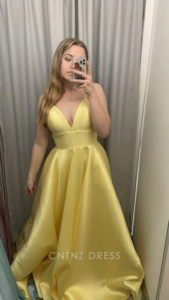 Wholesa A-line Spaghetti Straps V-neck Floor Length Satin Sexy Yellow formal dresses Bridesmaid Dresses evening gown Prom Dress