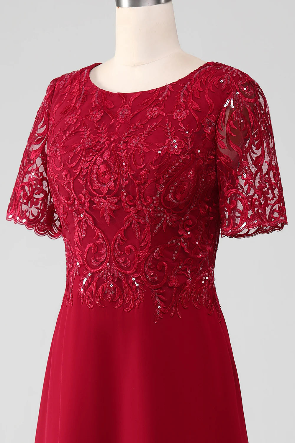 Wholesa A Line Round Neck Sparkly Sequin Mother of Bride Dress With Appliques