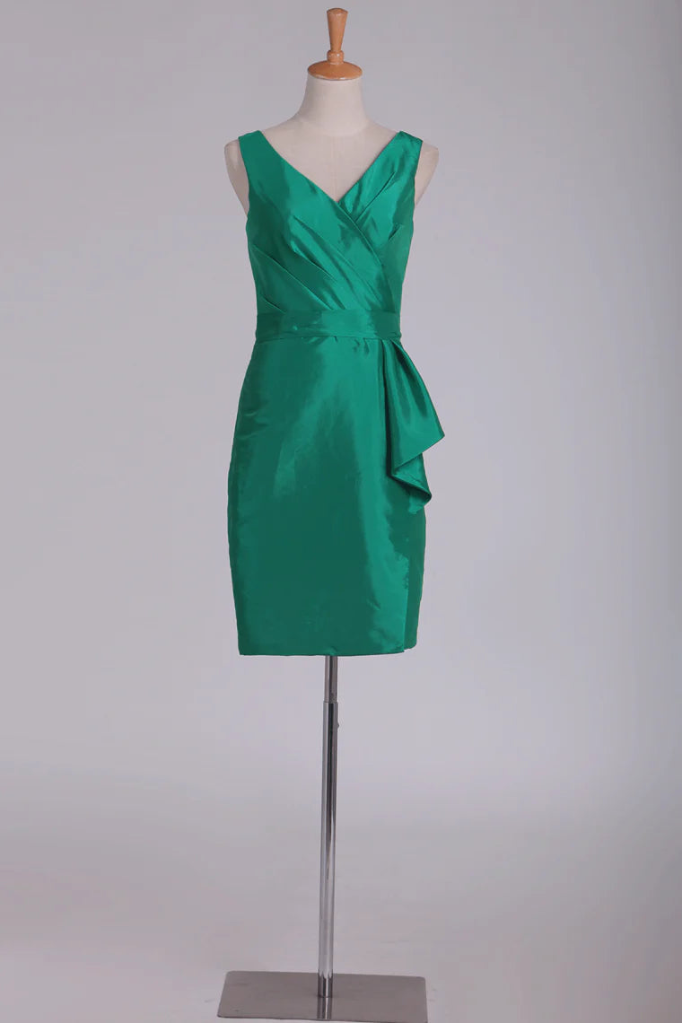 Wholesa Sheath/Cloumn V Neck Knee Length Mother Of The Bride Dress