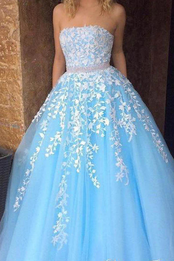 Wholesa A-line Princess Lace Appliqued Tulle Long Strapless Prom Dresses