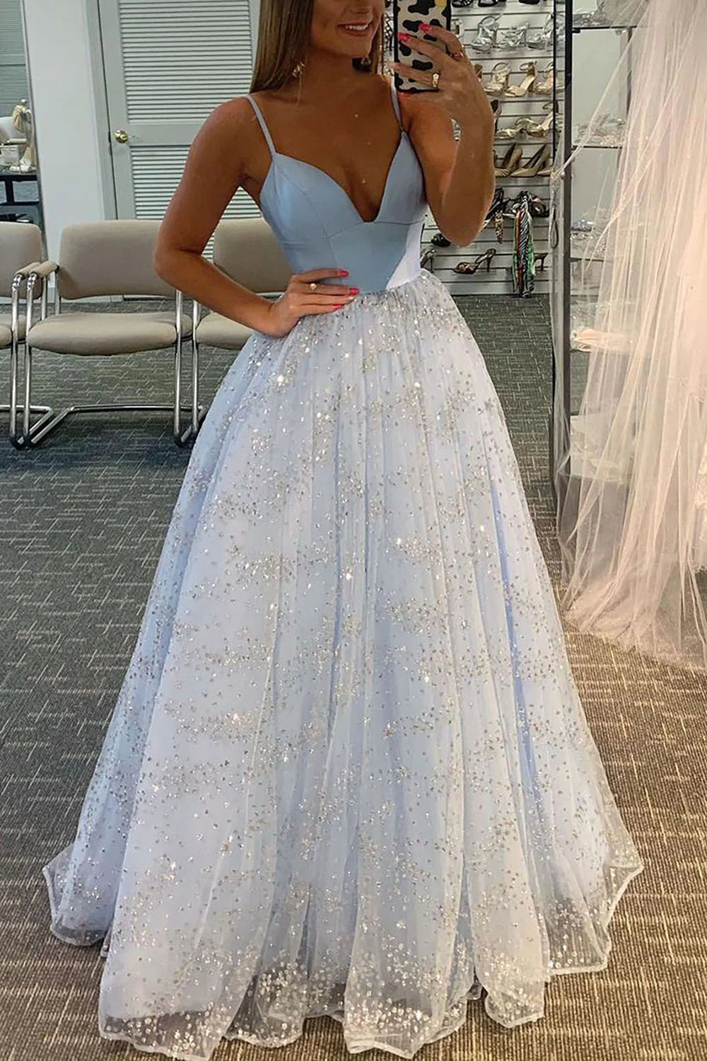 Wholesa A-line Sparkly Spaghetti Straps Tulle Long Prom Dress