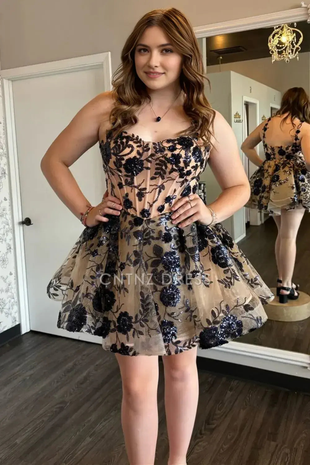 CNTNZ DRESS A-Line Spaghetti Strap Sweetheart Neckline Black Sequin Appliques Exquisite Cocktail Dress Short Homecoming Dress