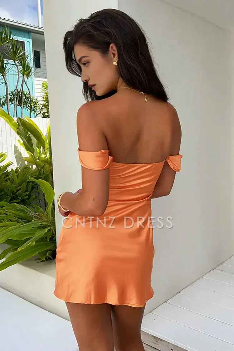 CNTNZ DRESS Chic Sheath Off the Shoulder Low-Cut with Ruched Simple Cocktail Dress Short Homecoming Dress