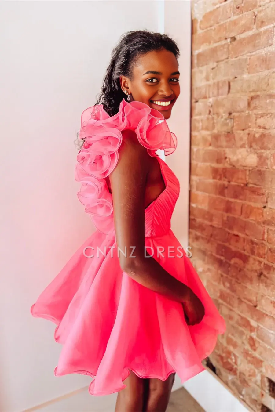 CNTNZ DRESS Hot Sale Homecoming Dress Unique A Line V Neck Ruffles Shoulder Straps Backless Tulle Fashion Short Dress