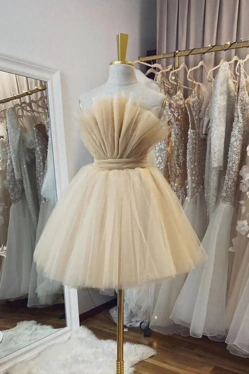 CNTNZ DRESS Tulle A Line Strapless Pleated Backless Bow Fashion Cocktail Dress Short Homecoming Dress