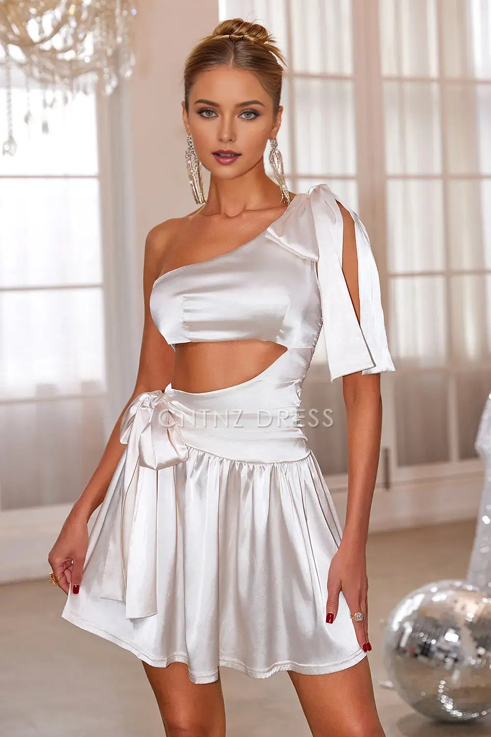 CNTNZ DRESS Fashion One Shoulder Hollow Out Unique Short Dress Hot Sale Homecoming Dress