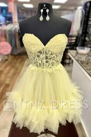 CNTNZ DRESS Hot Sale Homecoming Dress Cute A-Line Off Shoulder Sweetheart Sheer Corset Ruffle with Appliques Lace-Up Backless Fantastic Short Dress