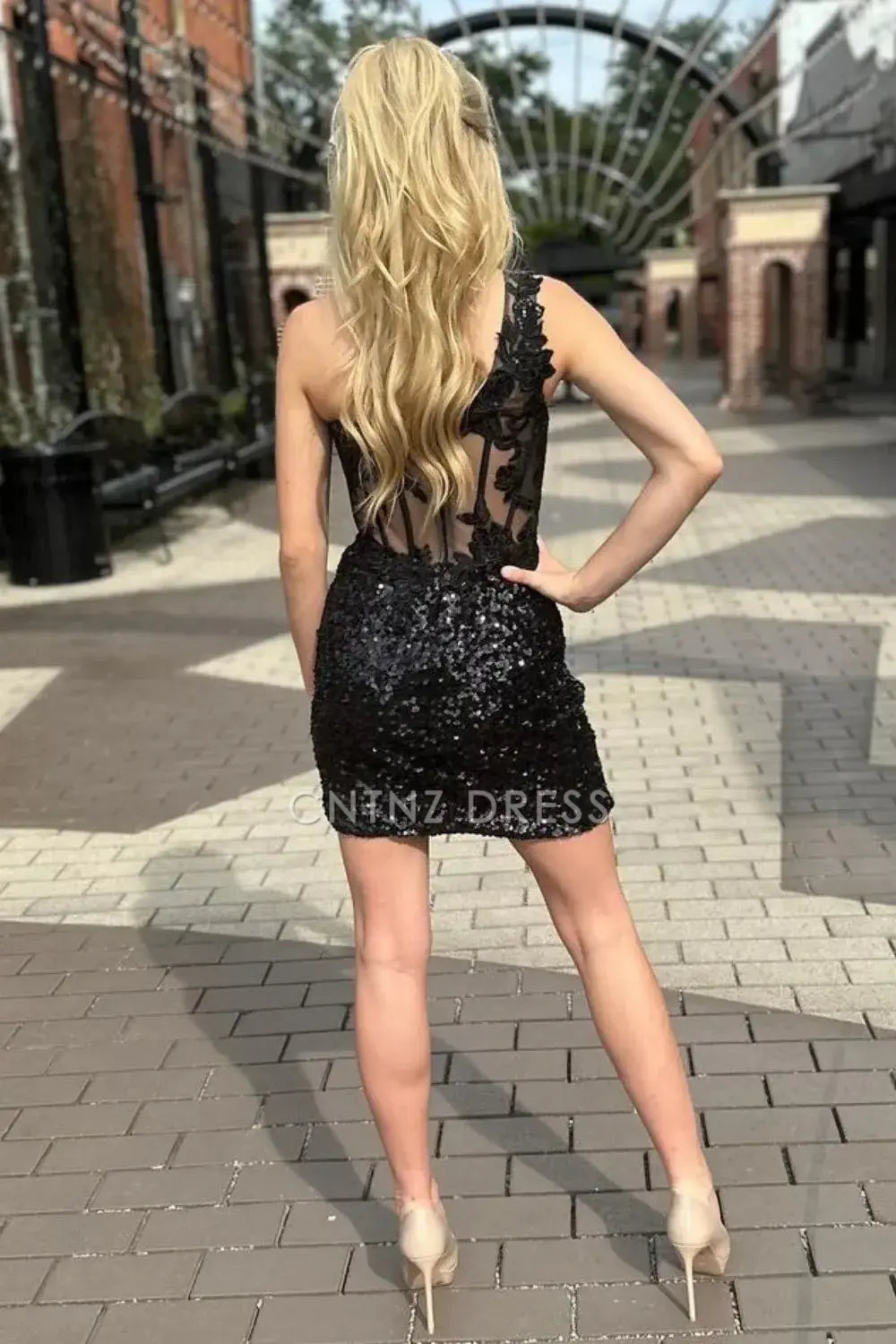 CNTNZ DRESS Sparkly Black Sheath/Column One Shoulder Appliques Fashion Cocktail Dress Short Homecoming Dress