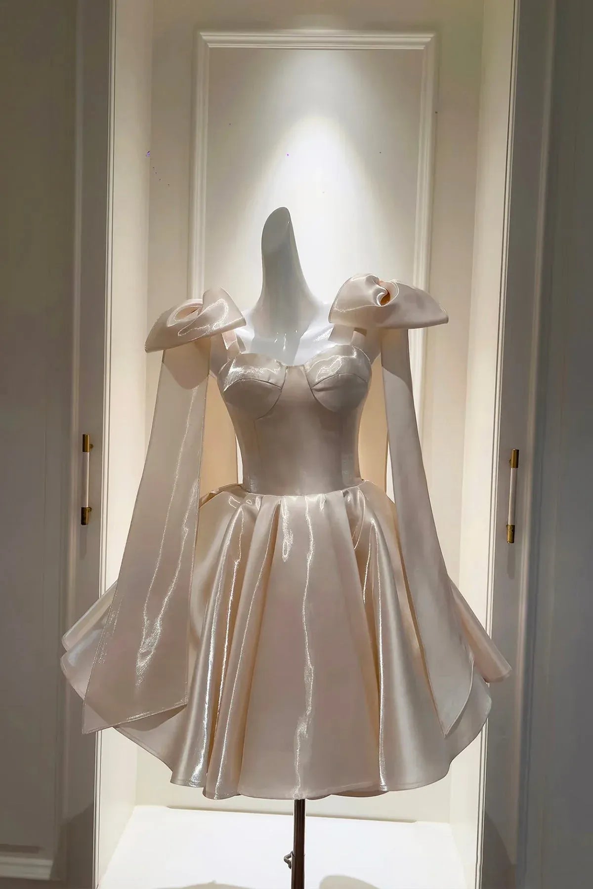 Champagne Sweetheart Bow Shoulder Corset Voluminous A-Line Homecoming Dress