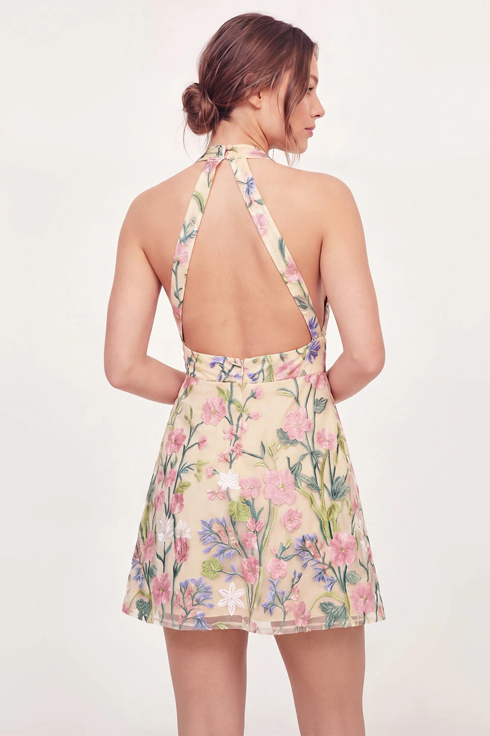Charming A-Line Halter Sleeveless Floral Embroidered Short Homecoming Dress Women's