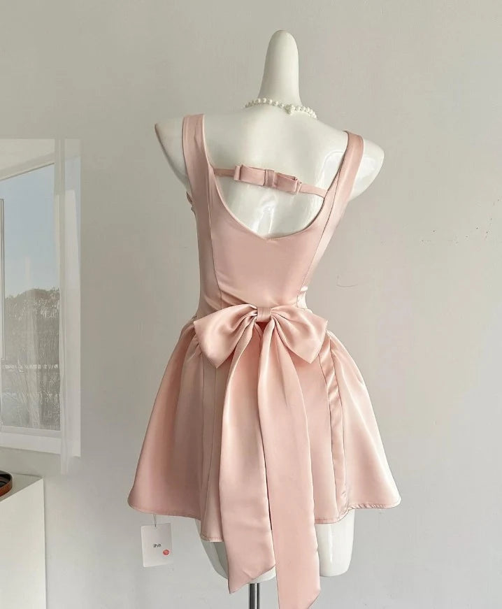 Charming A-Line Square Neck Sleeveless Bow Blush Pink Mini Homecoming Dress