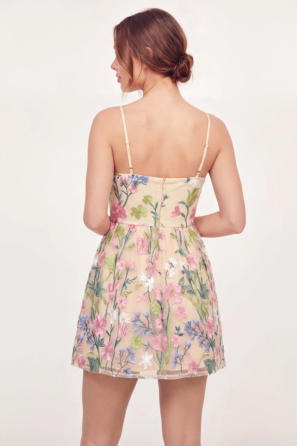 Charming A-Line Sweetheart Sleeveless Embroidered Floral Mini Homecoming Dress