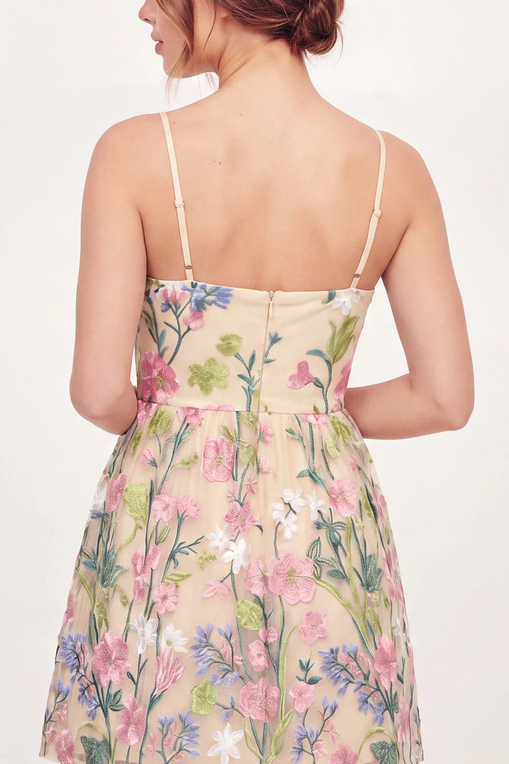 Charming A-Line Sweetheart Sleeveless Embroidered Floral Mini Homecoming Dress