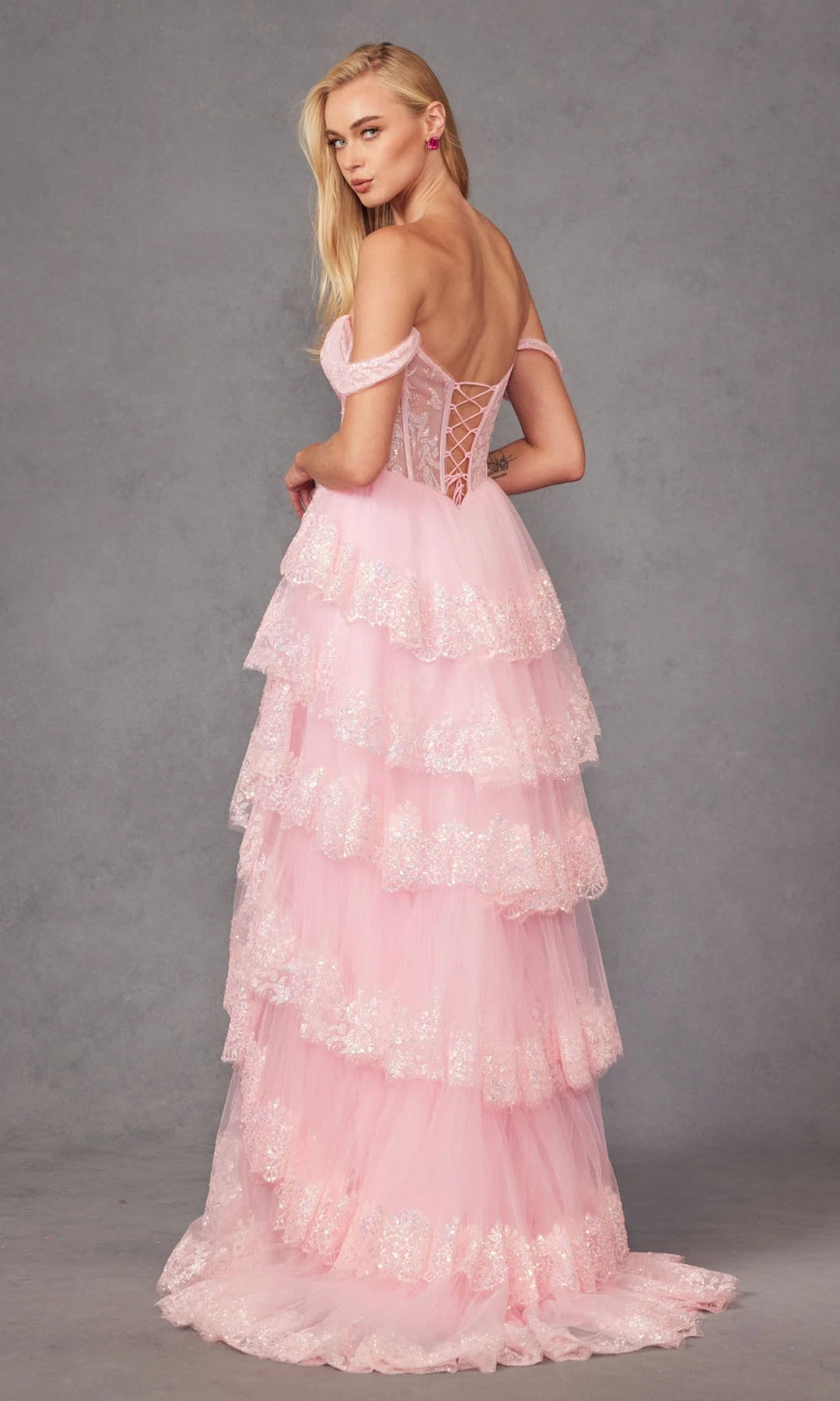Charming A-Line Sweetheart Sleeveless Tiered Slit Pink Long Prom Dresses Gown