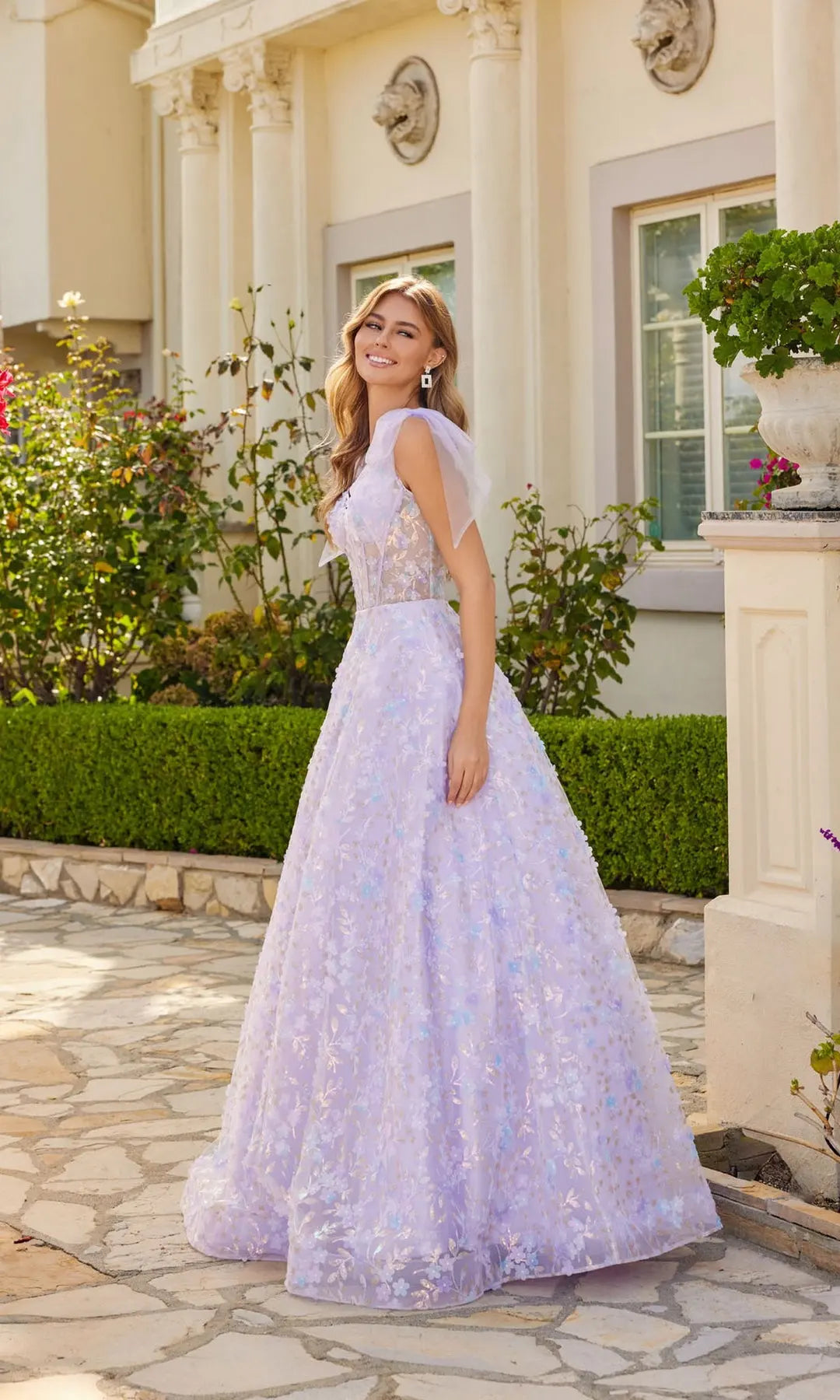Charming A-Line V-Neck Sleeveless Corset Floral Lavender Long Prom Dresses Women
