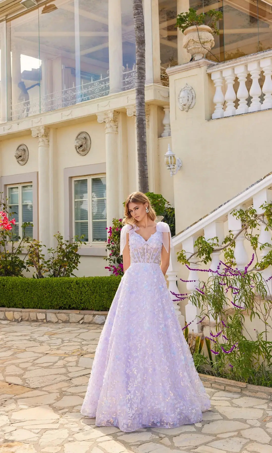 Charming A-Line V-Neck Sleeveless Corset Floral Lavender Long Prom Dresses Women