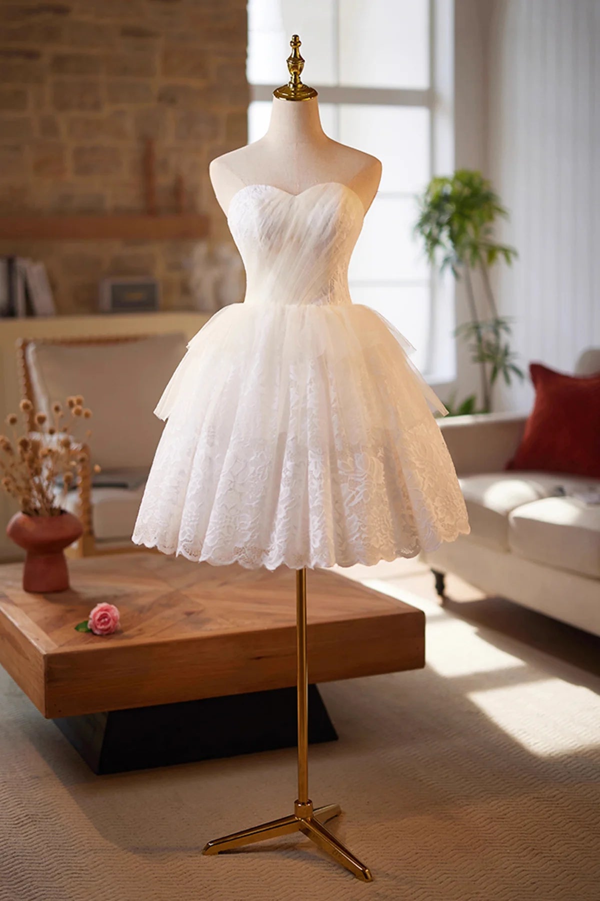 Charming A-line Sweetheart Strapless Sleeveless Lace-up Back Short Mini Ivory Homecoming Dress