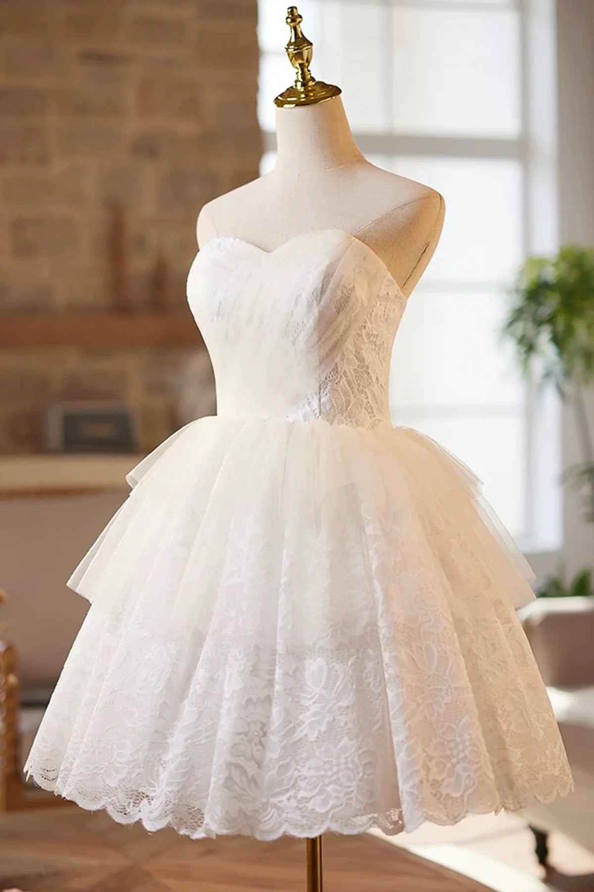 Charming A-line Sweetheart Strapless Sleeveless Lace-up Back Short Mini Ivory Homecoming Dress